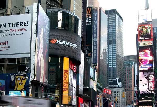 Hangkook Tire zeigt Präsenz am legendären Times Square. Foto: Hankook Tire/Auto-Reporter.NET